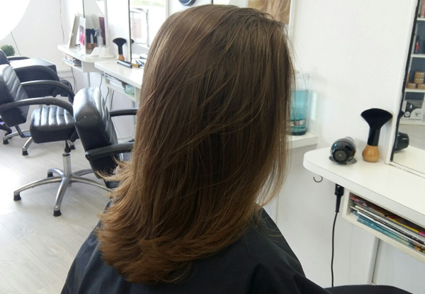 Keratin Treatment incl. Shampoo, Blow-Dry & GHD Finish