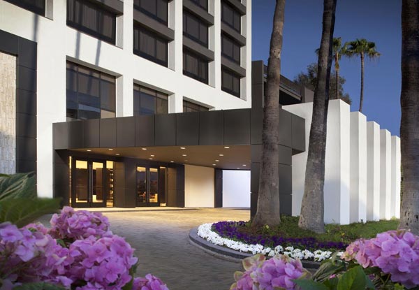 Five-Night Beverly Hills Getaway, Staying at the Beverly Hills Marriott incl. 24-Hour Hop-On Hop-Off Tour