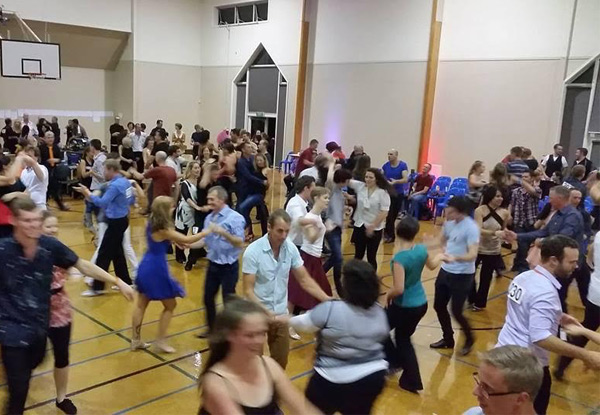 Give the Gift of Dance with a Five Beginner Ceroc Modern Jive Dance Classes