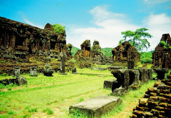Per-Person, Twin-Share 12-Day North to South Vietnam Tour incl. Domestic Flights, an Overnight Cruise, Meals & Transfers