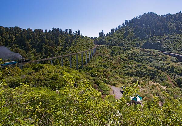 One-Night Ensuite King Room Stay for Two People Incl. Breakfast, Hot Tub & Sauna Access at LKNZ Lodge, Ohakune - Valid for Stays During November and first two weeks of December 2026 (Value $251)