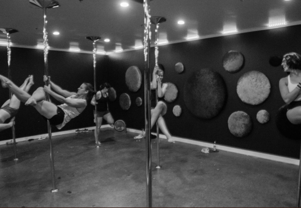 One-Month Unlimited Access Pass to Endorphinz Fitness Club incl. All Classes & Pole Dancing