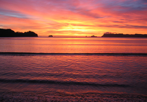 Coromandel Beachfront Break for Two People - Options for a Two or Three-Night Stay incl. Late Checkout, Free WiFi & Use of Kayaks, Beach Bar, BBQ Deck & Spa Pool