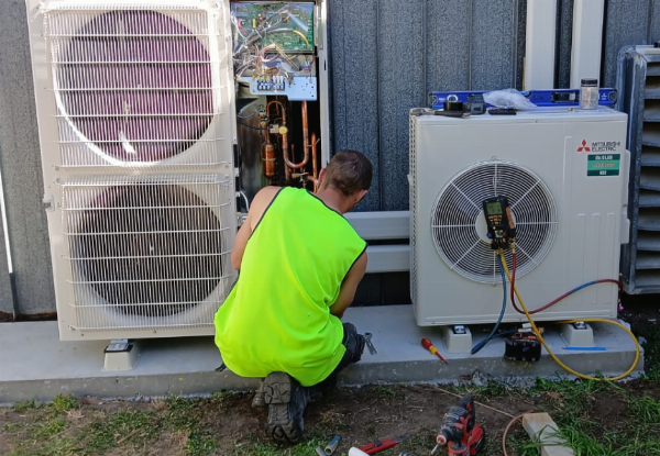 Professional Heat Pump Service This Winter - Options for up to Three Units