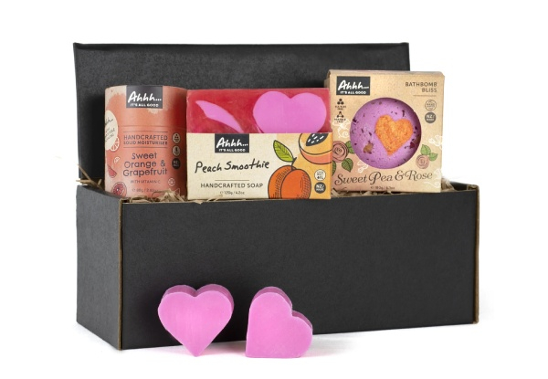 Love Yourself Gift Pack incl. Solid Lotion, Heart Soap, Bath Bomb & Mini Heart Soaps