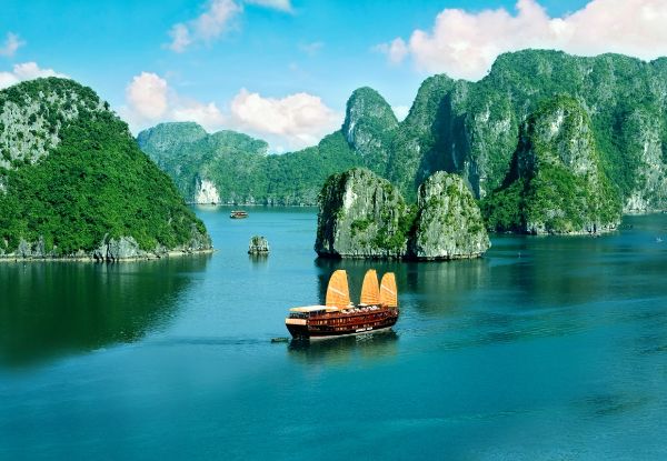 Per-Person, Twin-Share 10-Day North to South Vietnam Tour incl. Overnight Cruise, Domestic Flights, Accommodation & Meals