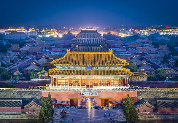Per-Person Twin-Share Eleven-Day Luxury China Discovery Tour incl. Accommodation, Return Flights, Meals as Indicated & More