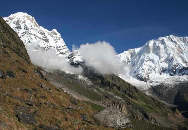 Per-Person Twin-Share 14-Day Annapurna Base Camp Trek incl. Accommodation, Airport Transfer, Guide, Porter, Breakfast & More