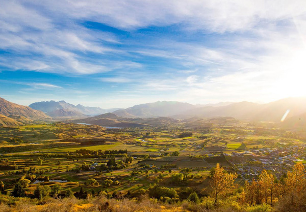 Full Day Ticket for the Hop On-Hop Off Wine Tour Between Queenstown & Gibbston Valley