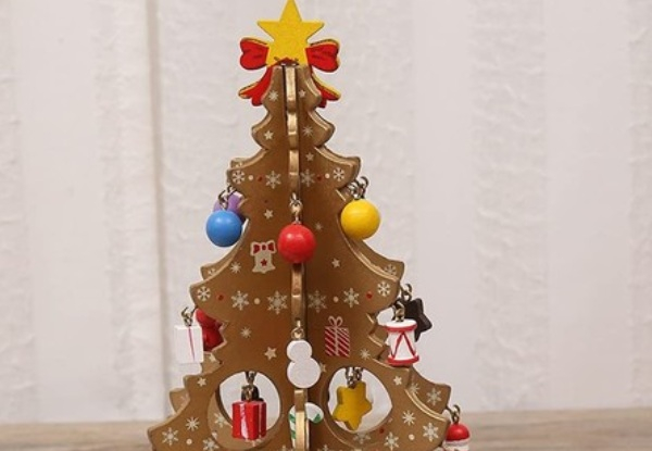 Six-Pieces 3D Wooden Christmas Tree Decoration - Three Colours Available