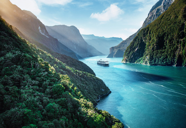 14-Night Auckland to Sydney Explorer incl. One Way Flight, Accommodation & Meals