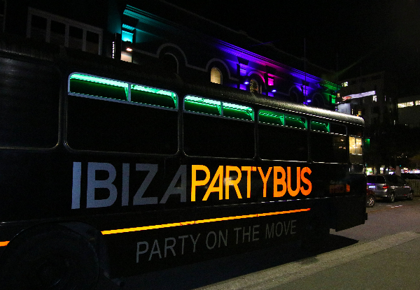 Wellington Bays Party Bus Tour for up to 30 People incl. Two Hour Bus Trip, Fully Licensed Bar & Pizza