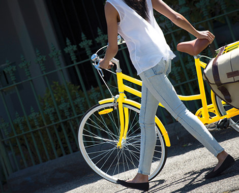 $249 for a Vintage-Style Ladies' Six-Speed Bicycle incl. Nationwide Delivery - Available in Two Colours & Two Sizes (value $499)