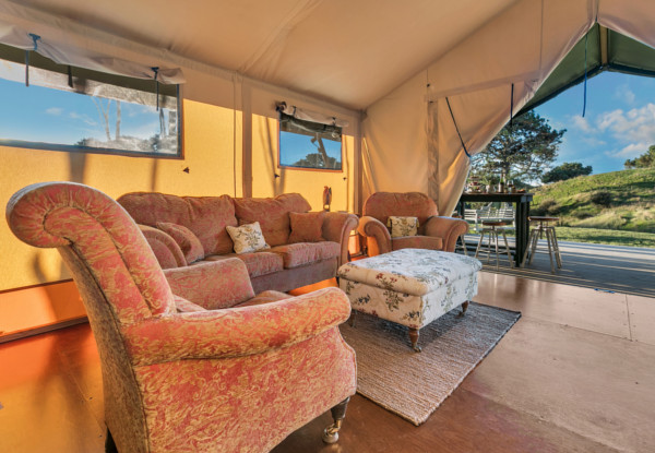 Romantic Two-Night Glamping Experience for Two People incl. Outdoor Heated Bath with Aromatherapy Oils, Bubbles & a High Tea Plate