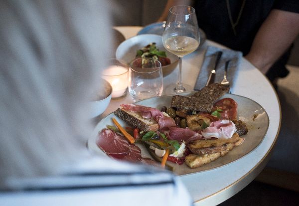 Antipasto Platter incl. Two House Drinks for Two People - Options for Four or Six People