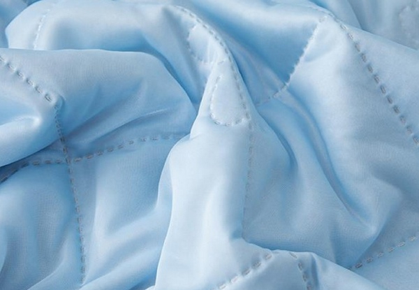 Lightweight Soft Summer Cooling Blanket - Available in Four Colours & Three Sizes