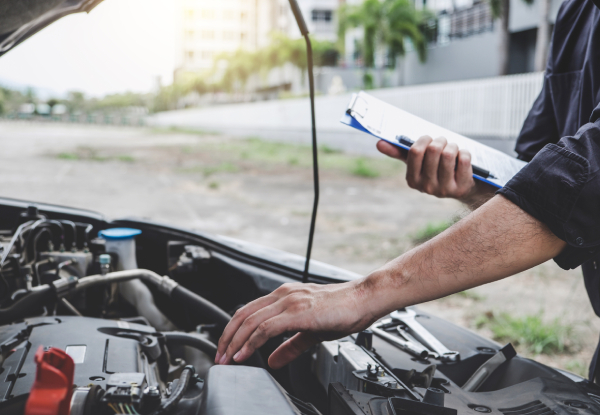 Comprehensive Car Service incl. Oil & Filter Change, Fluid Top-Ups & Safety Checks