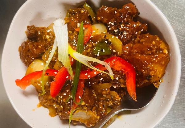 $60 Food & Beverage Voucher for Two People at Mama Sizzler Towards Brunch, Lunch or Dinner
