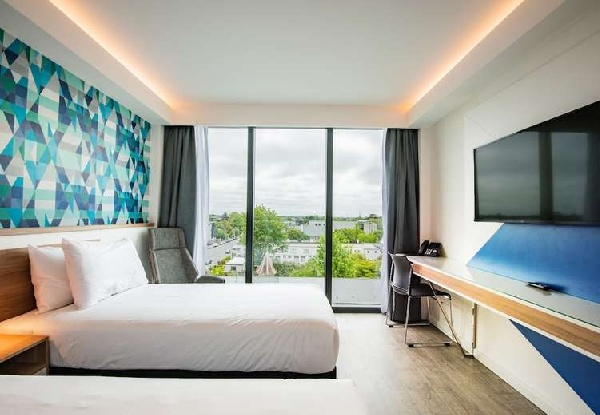 One-Night, Four-Star Christchurch Stay in a Studio King Room for Two incl. Breakfast, Bottomless Espresso Coffee, Parking & Late Checkout - Options for up to Three Nights