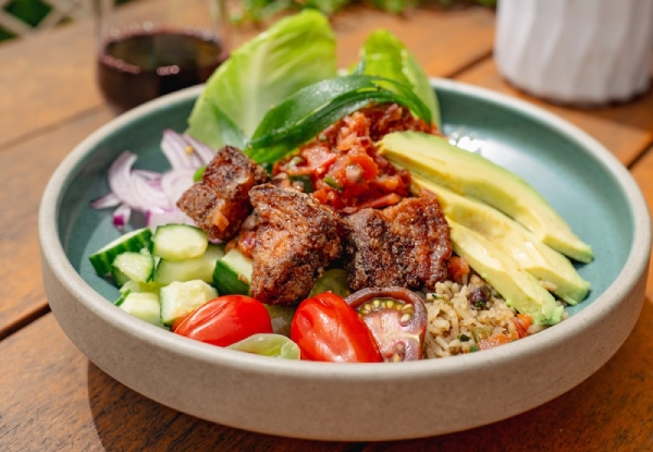 Two-Night Waiheke Winter Escape at Waiheke Island Motel incl. Breakfast Basket, Spa Use & Two-Course Meal at Charlie Farleys - Options for up to Six People
