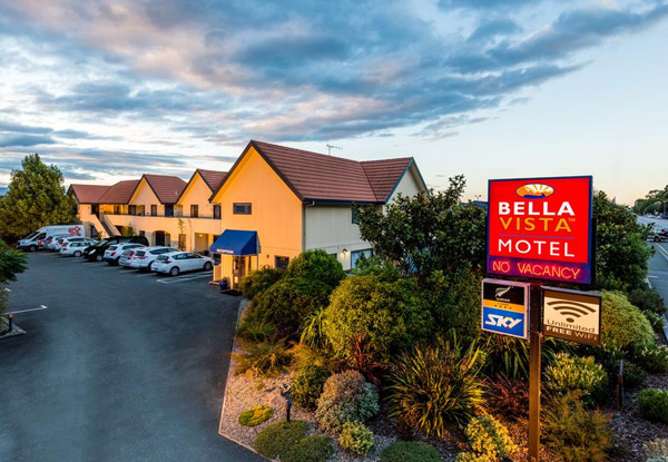 Two-Night Weekend Getaway at Bella Vista Nelson in a Superior King Studio Unit incl.  Breakfast & Wifi