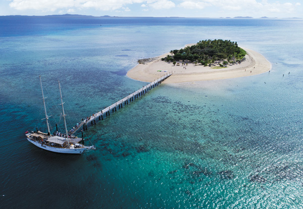 Three-Night Cruise Around Tropical Fiji for Two People incl. All Meals, Daily Island Stopovers, Activities & More – Options for Four-, Seven Night Cruises