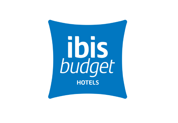 One Night Stay at the ibis Budget Auckland Airport Hotel for Two People in a Queen Room incl. Breakfast, Late Checkout, Complimentary Parking & Airport Transfers - Option for a Family Room for Two Adults & Two Children