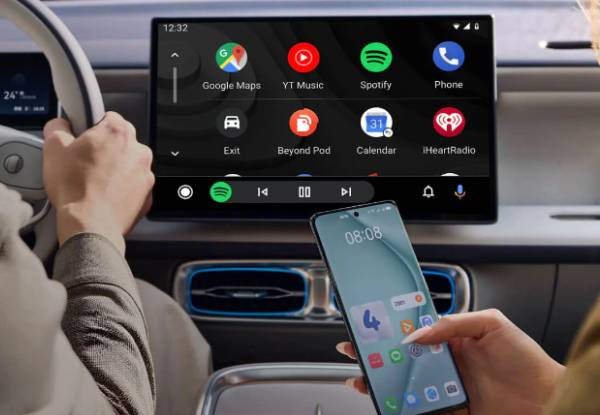 Ottocast Mini Pico Wireless Auto Adapter Compatible with CarPlay & Android