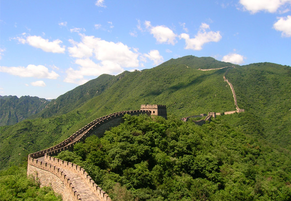 Per-Person, Twin-Share Classic China 11-Day Tour incl. Return International Airfares, Accommodation, Daily Breakfast & More