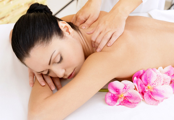 60-Minute Pamper Treatment incl. Facial, Foot Treatment & a Head/ Shoulder Massage