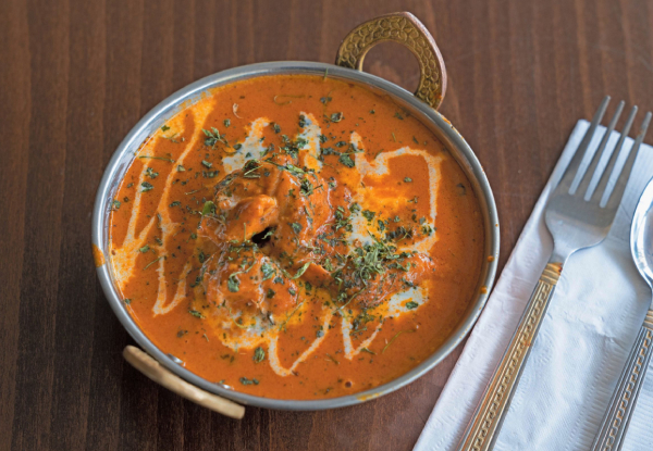 Curry Dinner for Two People incl. Curries, Rice, Naan & Onion Bhaji