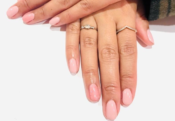 Classic Manicure incl. Gel Polish for One Person - Option for Classic Pedicure incl. Gel Polish or for Deluxe Manicure & Pedicure