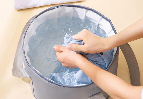 Collapsible Foot Soak Bath Tub - Available in Three Colours & Two Sizes