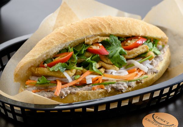 Vietnamese Phở or Bánh Mì incl. Beverage for One Person - Options for up to Three People
