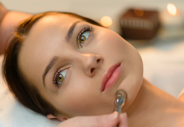 60-Minute Dermalogica Microdermabrasion Facial Treatment incl. Glycolic Peel or Post Treatment Mask  - Options for Three Sessions