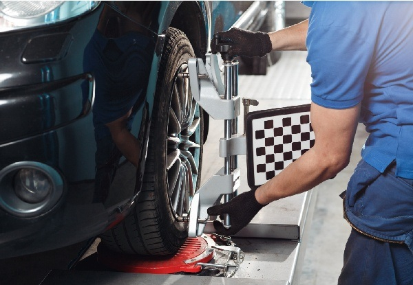 Wheel Alignment incl. Pressure & Safety Check - Option to incl. Tyre Rotation & Two-Wheel Balancing
