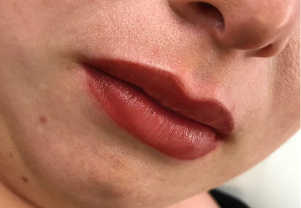 Cosmetic Tattooing of Full Lips or Ombre incl. Full Consultation & a Follow Up Appointment