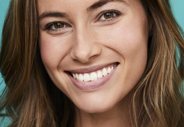 75-Minute Professional Teeth Whitening Package incl. Consultation & Triple Treatment for One Person - Options for 90-Minute Heavy Staining Treatment & for Two People