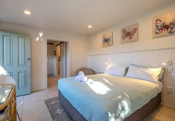 Two-Night Waiheke Winter Escape at Waiheke Island Motel incl. Breakfast Basket, Spa Use & Two-Course Meal at Charlie Farleys - Options for up to Six People