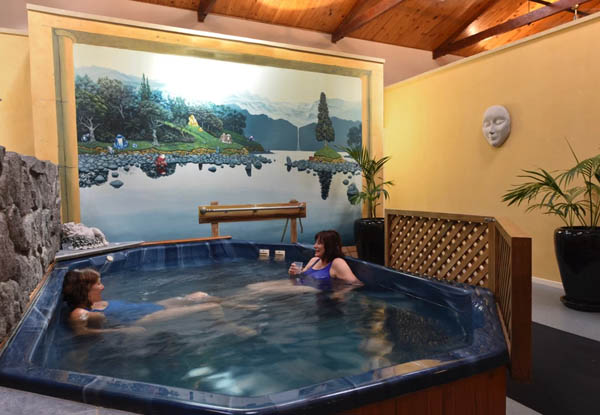 30-Minute Private Thermal Pool for Two People incl. Towel Hire