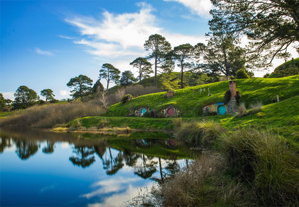 Hobbiton Movie Set Pass with Small Guided Return Tour From Auckland for One Person – Option for Youth or Child Pass