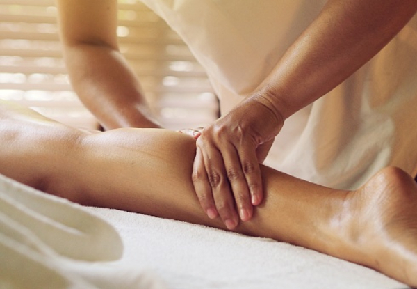 60-Minute Therapeutic Massage with Heat Therapy & Chinese Medical Oil