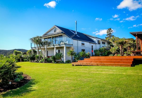 Couple's One-Night Bay of Islands Stay At Tiki Tiki Ora, Russell, in a Luxury B&B incl. Cooked or Continental Breakfast - Options for a Two- or Three-Night Stay