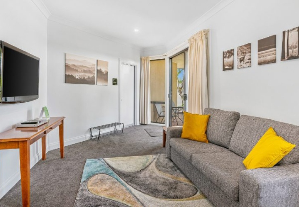 Two Night Stay for Two in Hunter Valley NSW incl. Wine Tasting for Two, Early Check In & Late Check Out, Bottle of Wine on Arrival, & Complimentary Parking - Three Rooms Types Available - Options for Four People, & Up to Three Nights