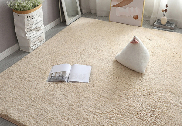 Thick-Pile Shaggy Rug - Available in Four Colours & Three Sizes
