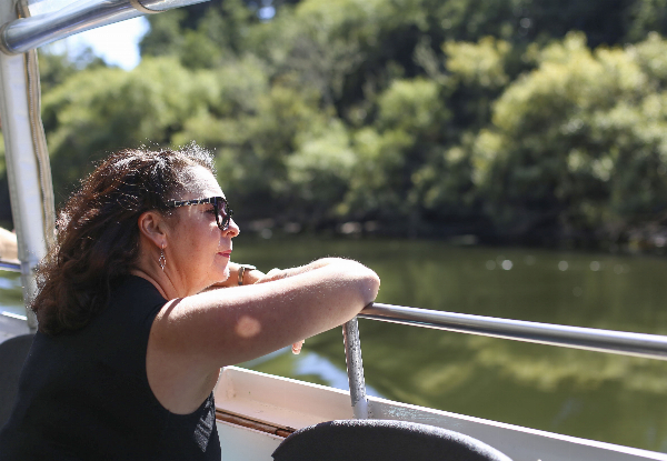 90-Minute Waikato River BBQ Lunch Cruise for Two