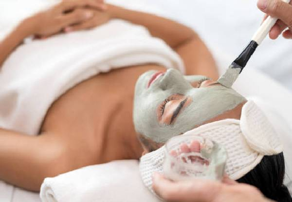 60-Minute Hydrating Facial - Options for Brightening Facial or 90-Minute Deluxe Facial