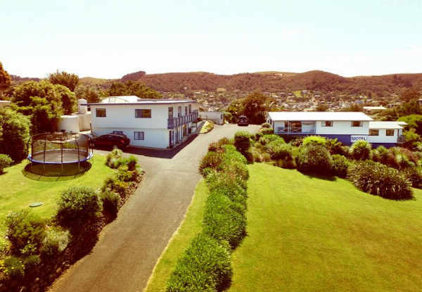 Two-Night Waiheke Winter Escape at Waiheke Island Motel incl. Breakfast Basket, Spa Use & Two-Course Meal at Charlie Farleys - Options for up to Six People