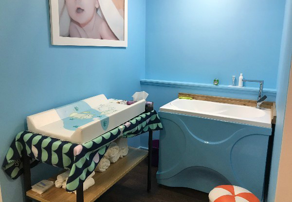 Baby Spa Hydrotherapy for Infants & Babies - Options to incl. Neonatal Massage