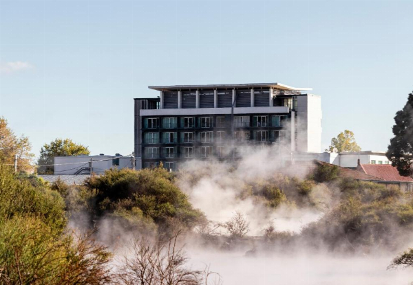 Luxury Weekday Stay for Two in a Deluxe King Room at Rydges Rotorua Incl. Buffet Breakfast at Chapman's Restaurant, Drink on Arrival, Late Check Out, Parking, & Access to Geothermally Heated Pool, Spa Pools and Gym - Option for Weekends & 2-Night Stays